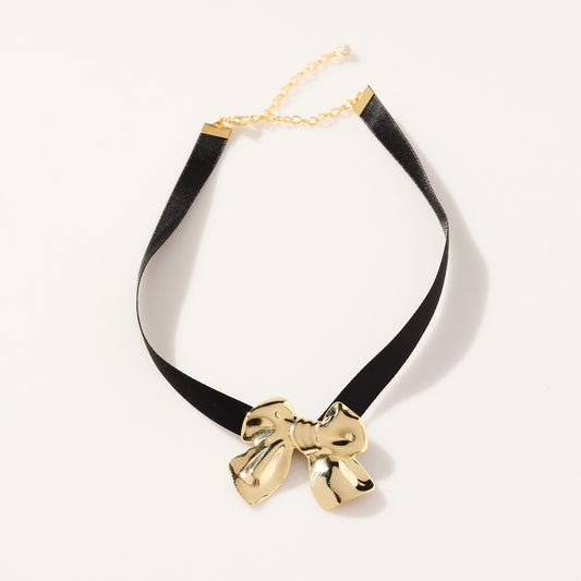 Samantha Bow Choker
