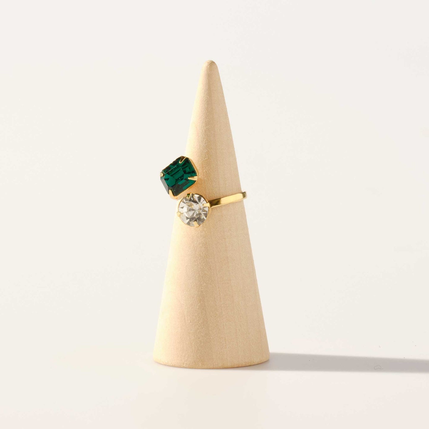 Duo Ring in Emerald & Crystal