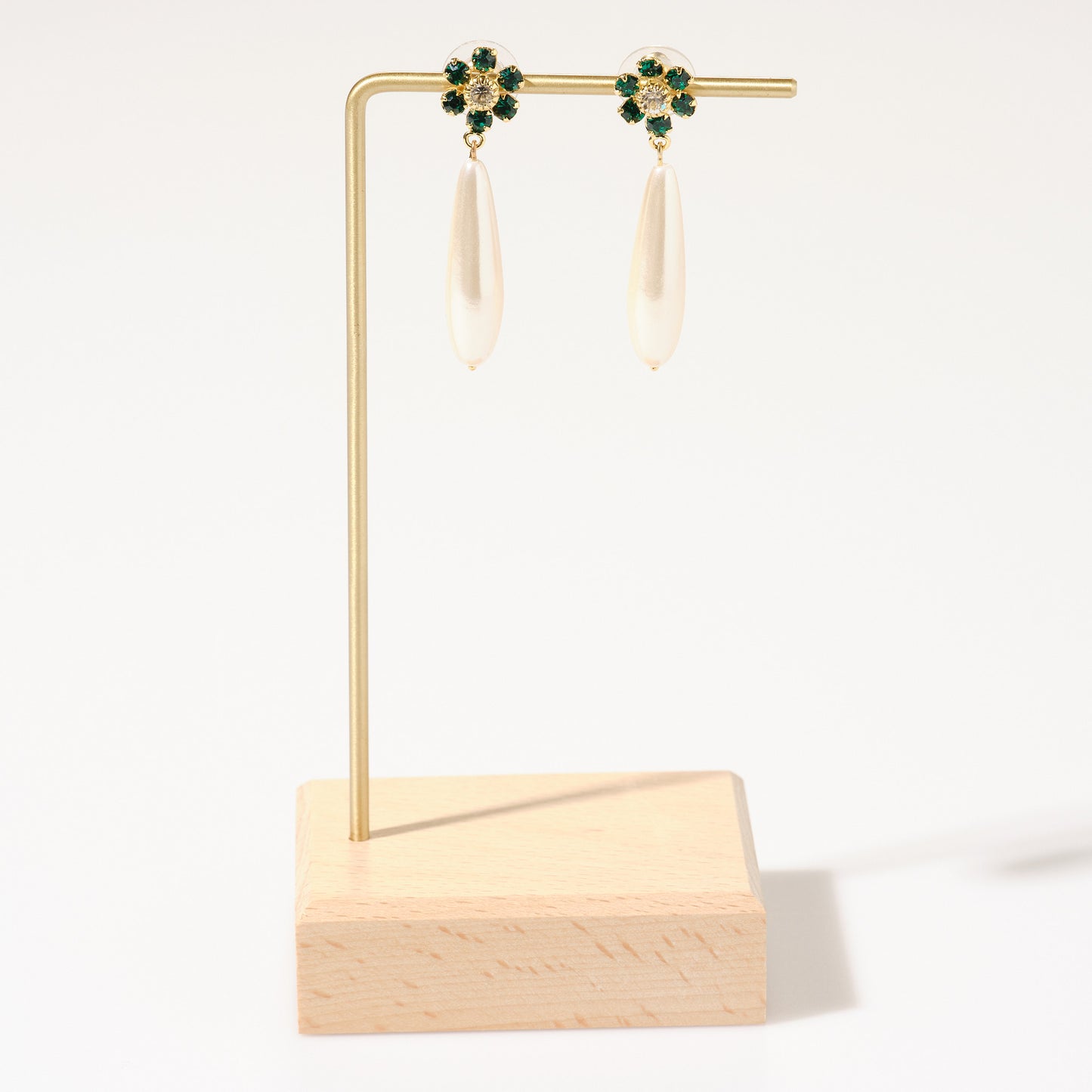 Emerald Daisy Drop Earring