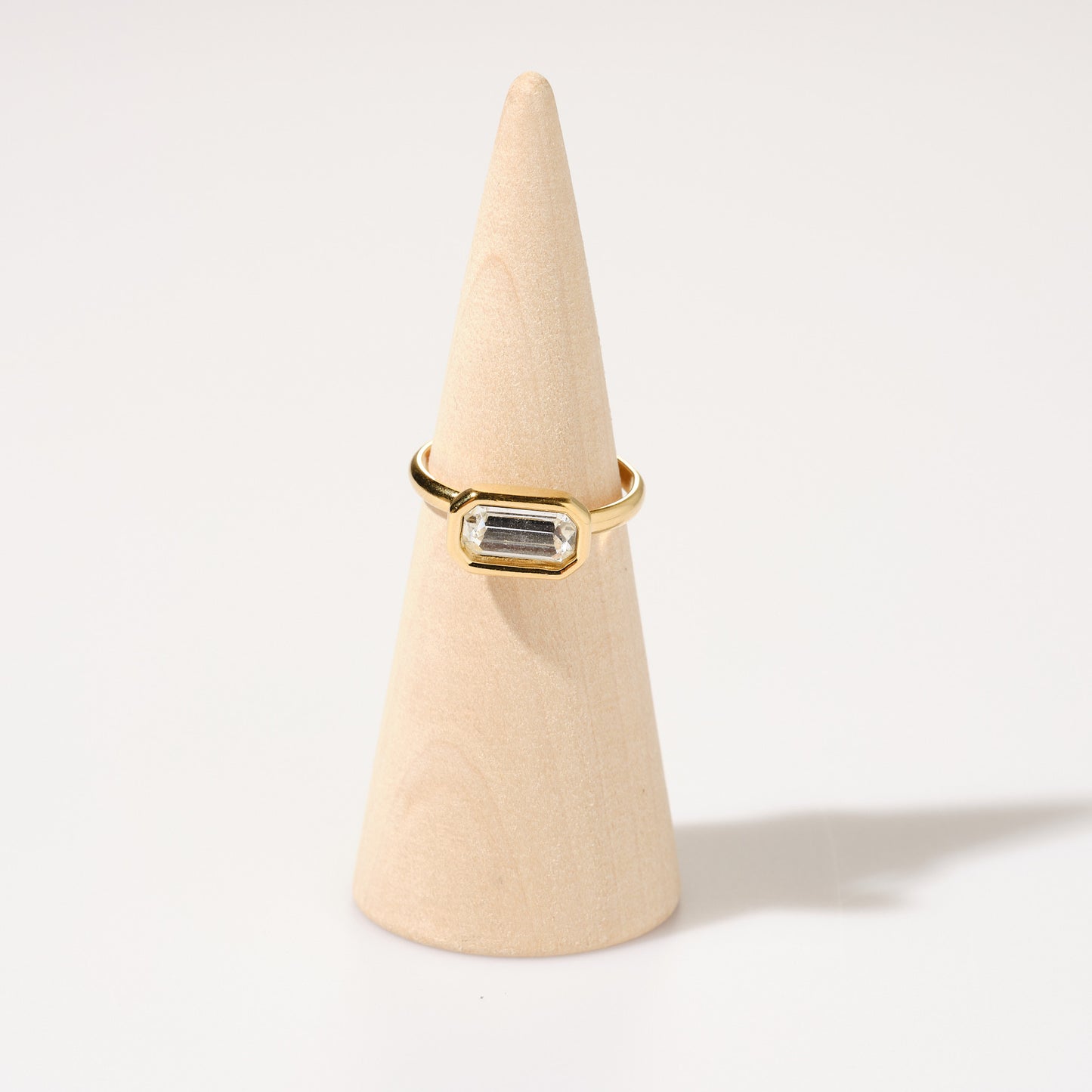 Dayna Ring