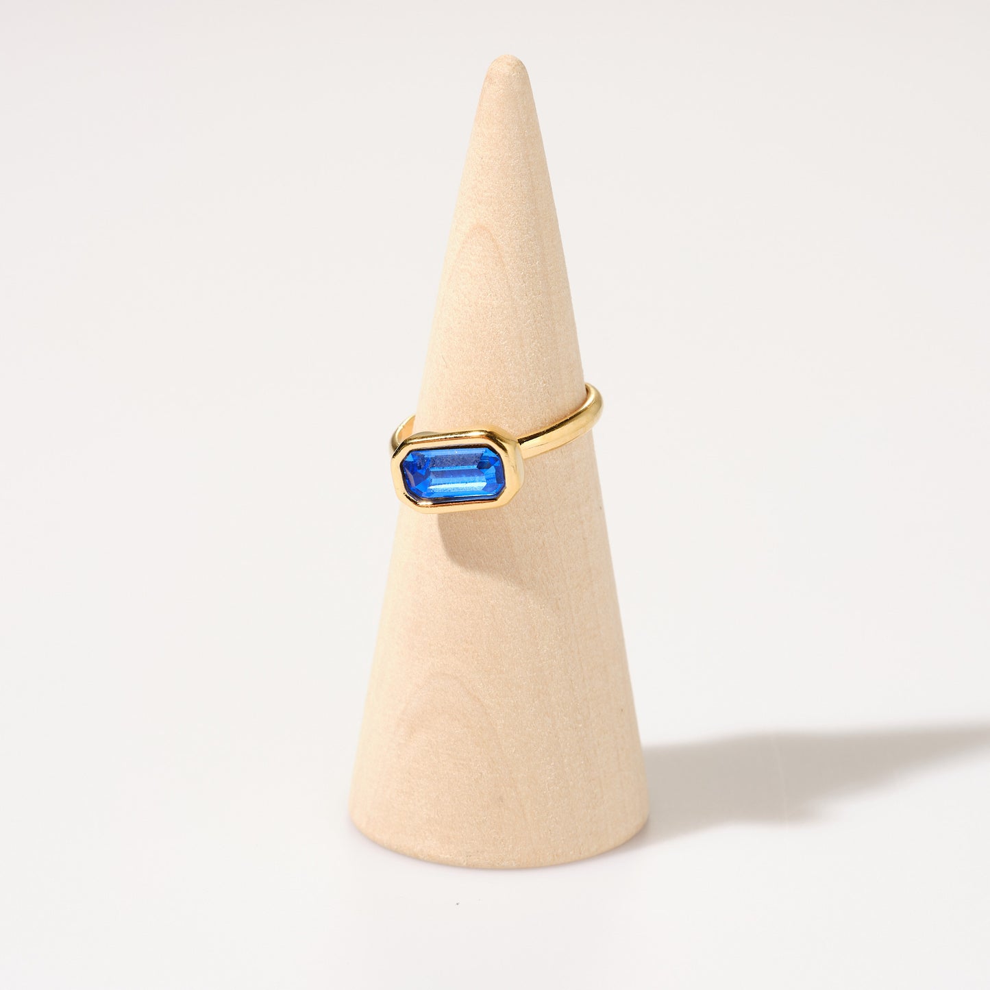 Dayna Ring